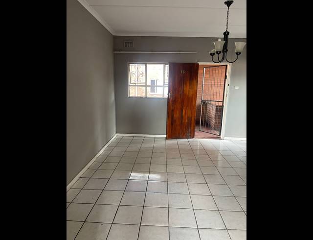 2 BEDROOM APARTMENT FOR SALE IN PIETERMARITZBURG CENTRAL